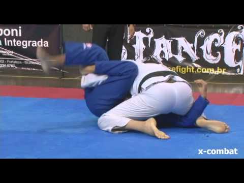 BLUFIGHT JIU-JITSU 2012 - Felipe Souza x Alexandre Kawata by X-COMBAT