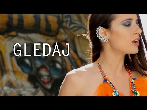 SAJSI MC & DJ BKO - GLEDAJ ( Official Video 2013 )