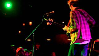 Atlas Sound - Te Amo (live at The Bell House)