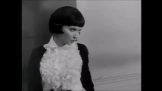 Bikini Kill - Rebel Girl