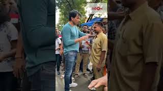 Sonu Sood meets people gathered outside his house 