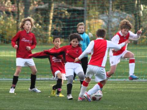 Voetbalwedstrijd Foreholte E5 - Rijnvogels E4