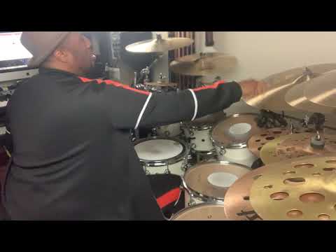 Eric Moore / Loud Jazz / Dennis Chambers / John Scofield