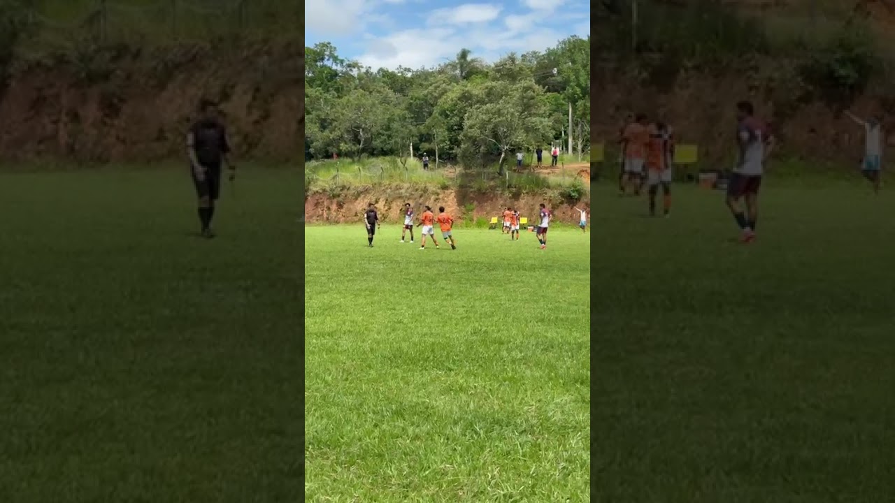 Golaço indefensável.