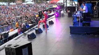 Sneaky Sound System - I Love It (Live) at Clipsal 500 Adelaide 2012