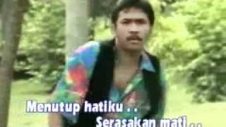 Download lagu jamal mirdad-hati lebur jadi debu.wmv.mp4 mp3 Download lagu jamal mirdad-hati lebur jadi debu.wmv.mp4 mp3