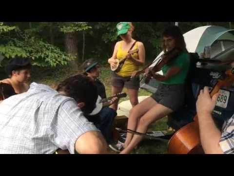 Ozark Rag - Oldtime Ragtime jam - Fiddlers Ashley Carr & Rachel Meir with full rhythm section