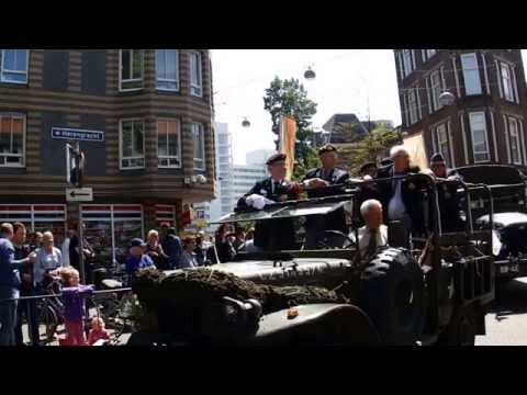 Defilé Nederlandse Veteranendag 2015 in Den Haag