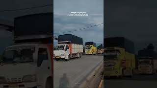Download lagu STORY WA TRUK SUMATRA FULL KONVOI ADA TRUK ROLLIS❗DAN LAINNYA MBOIS ILAKES versi kata kata mp3