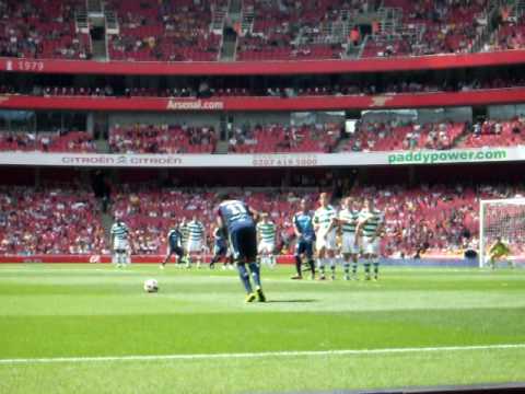 Michel Bastos great freekick goal Emirates cup (Lyon-Celtic)