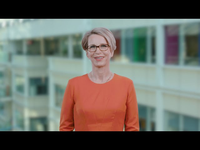 Emma Walmsley announces GSK's FY 2021 results