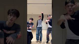 Download lagu #바다 선배님과 함께 GO? Let's go!!!🔥 #BadaLee #CORTIS #코르티스 #CORTIS_GO mp3