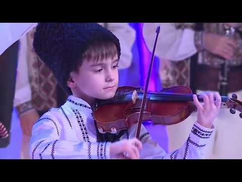 ADVAHOV Daniel și Lucian - Hora de pe prispa