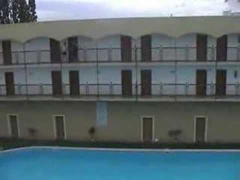 Hotel Balcony Jump 1.5 Meters Deep Pool