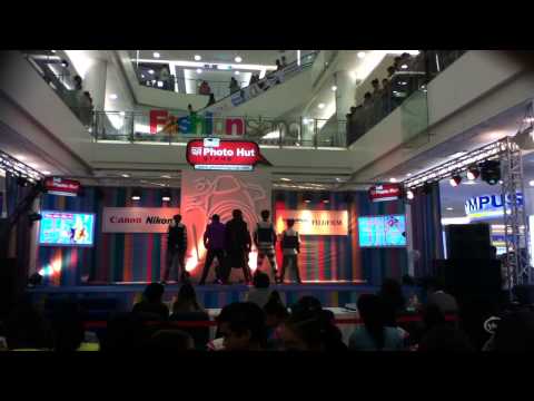 [130407] The Most Wanted cover EXO-K :: Photo Hut @Fashion Island (Final Part 2)