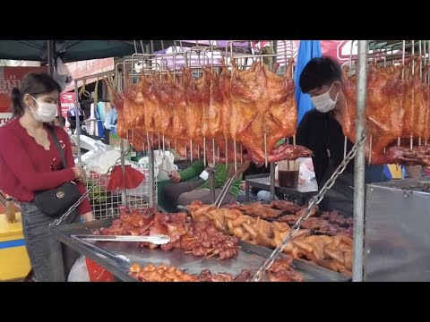 Street food in Phnom Penh yummy yummy Cambodian food