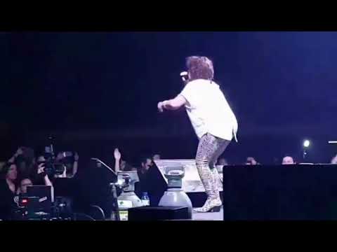 Annerley Gordon - Saturday Night (LIVE Full Performance - Mixed footage)