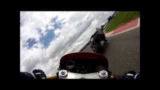 Vidéo Circuit de Magny Cours Club le 26 Avril 2015 Honda 1000 VTRF meilleur tour 1'29''01 par Jeanmanchesec