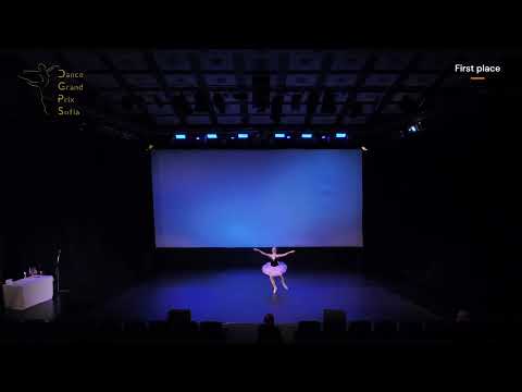 Best of Children Solo Ballet Repertoire on Pointe - Ema Margaritova - Coppelia