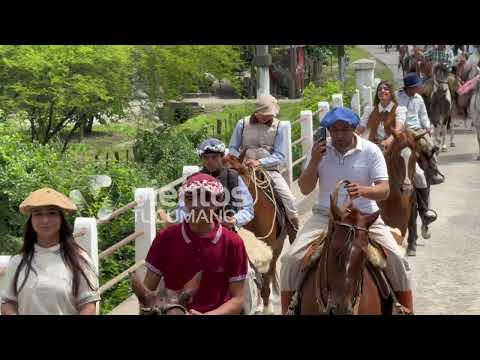 Desfile de la 1° Fiesta de las Agrupaciones Gauchas en la comuna de Alpachiri, Tucumán 