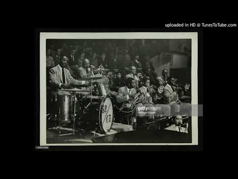 171015 Down for double  03