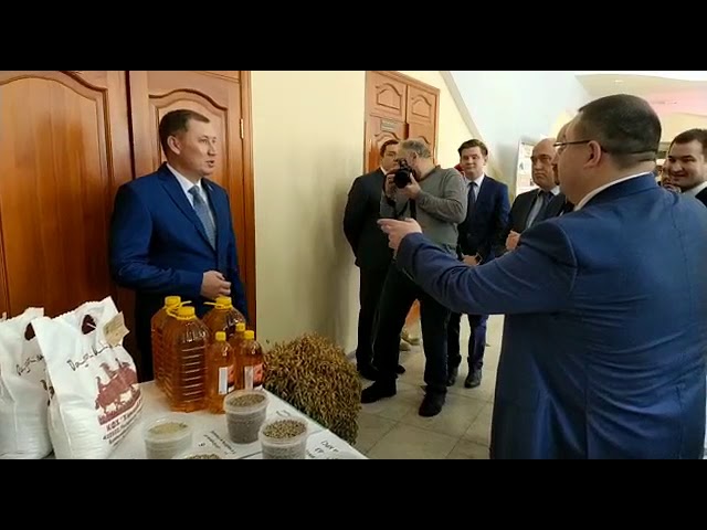 В Алексеевском районе состоялась выставка продуктов местных товаропроизводителей