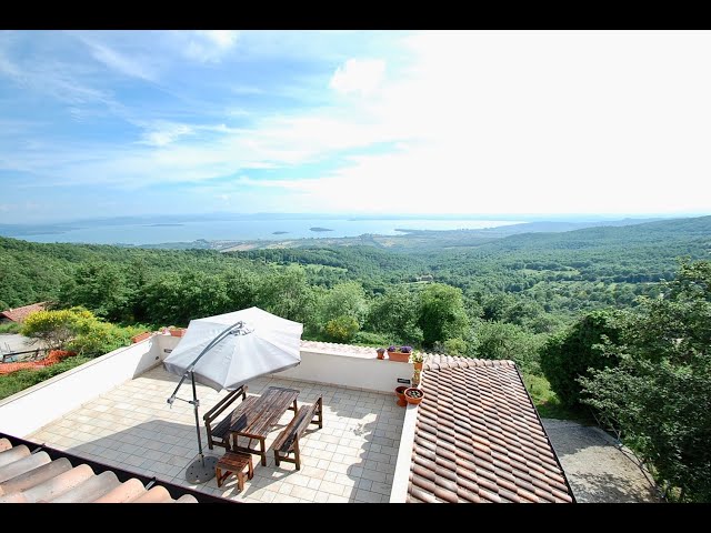 Ref. CD856 - Trasimeno, villa with 3 apartments, pool and magnificent views over the lake