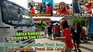 Download lagu Anisa Ladies Truk Hampir Di tabrak Truk • Ini keseruan Nya saat bertemu Sam Fauzi HM Cabe mp3 Download lagu Anisa Ladies Truk Hampir Di tabrak Truk • Ini keseruan Nya saat bertemu Sam Fauzi HM Cabe mp3