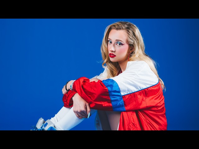 Isa Buzzi - Coração Blindado (Videoclipe oficial)