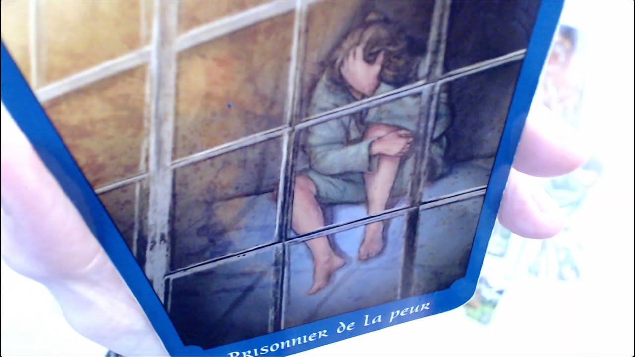 🔮 Une personne a très peur 😰 que tu découvres la vérité!