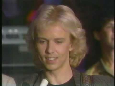 GIRLS WITH GUNS Tommy Shaw