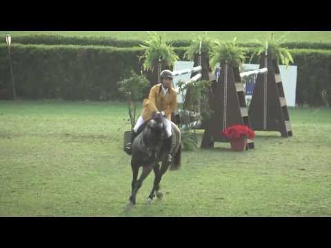 Yuri Mansur vence GP 1,55m no CSI2*W Copa São Paulo 2013