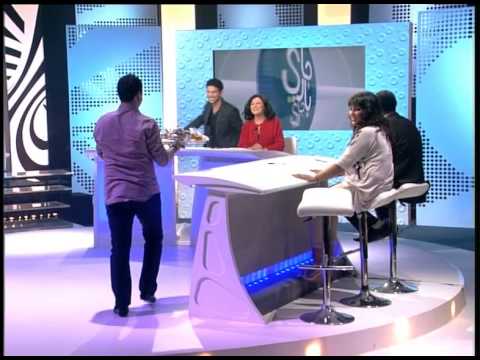 أنس الباز يفجر مواهبه الغنئاية في برنامج "جاري يا جاري" - حلقة الجمعة 27 شتنبر 2013