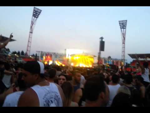 Sebastian Ingrosso & Tommy Trash vs Calvin Harris - Reload vs Flashback @ Stereosonic 2012 Sydney