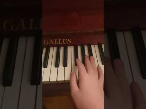 How To Play Calm 1 (Minecraft Theme) on piano under a minute