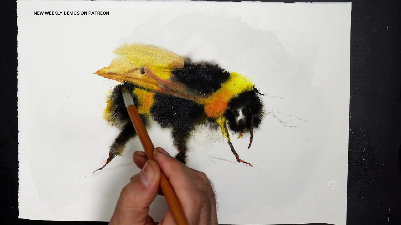 Wet - on-Wet Watercolour Bee Painting