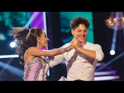 Nassim al Fakir och Jeanette Carlsson - Quickstep - Let’s Dance (TV4)