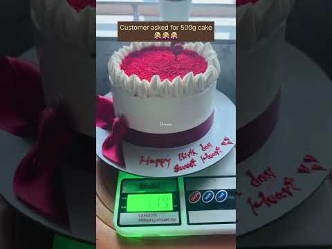 Customer asked 500g cake 🤦🏼‍♀️🤦🏼‍♀️🤦🏼‍♀️🤦🏼‍♀️