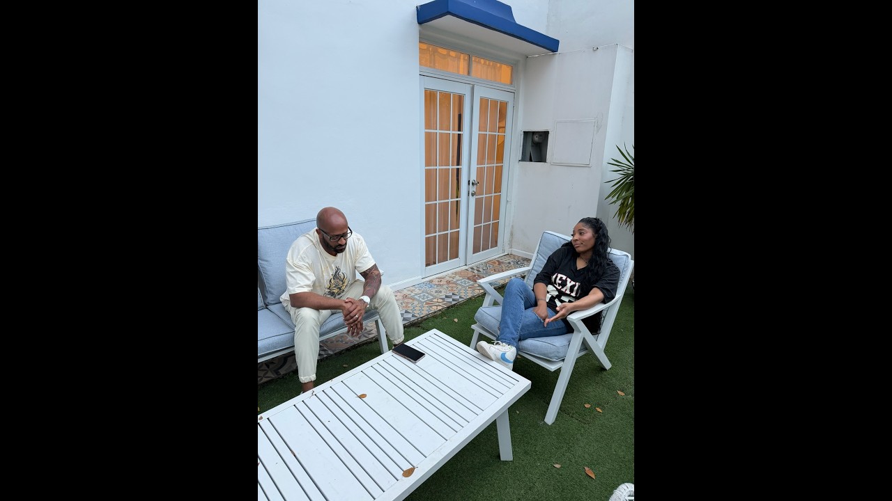 Larry gets a call from Bethany and Sharra tells him not to answer it if you want to keep your peace