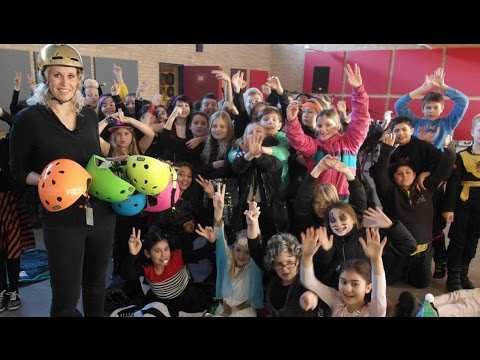 4. klasserne fra Hvidovre vinder cykelhjelme og en dag i studiet med Pharfar