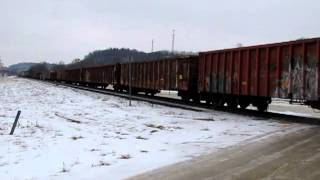 preview picture of video 'Caught a IC&E/CP heading north out Bellevue IA on 2-9-13  080.mov'