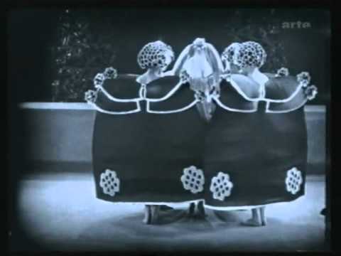 Alla Nazimova dances the Dance of the Seven Veils in Salome (1923)