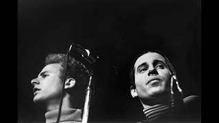 Simon &amp; Garfunkel - America (Live in Paris 1970)
