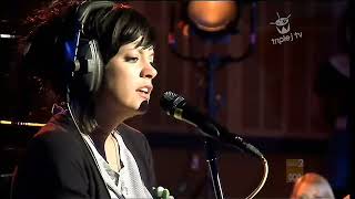 Lily Allen - The Fear (Acoustic At Triple J 2009) (VIDEO)