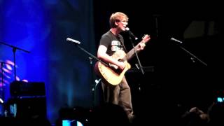 VidCon 2012 - Hank Green sings I Don't Have a Favorite Pony
