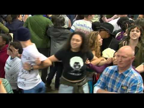 Trumps valmöte inställt efter våldsamma demonstrationer