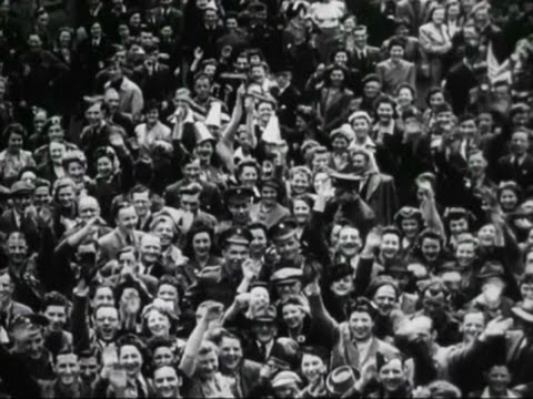 Women from Iconic WWII Victory Photo Found