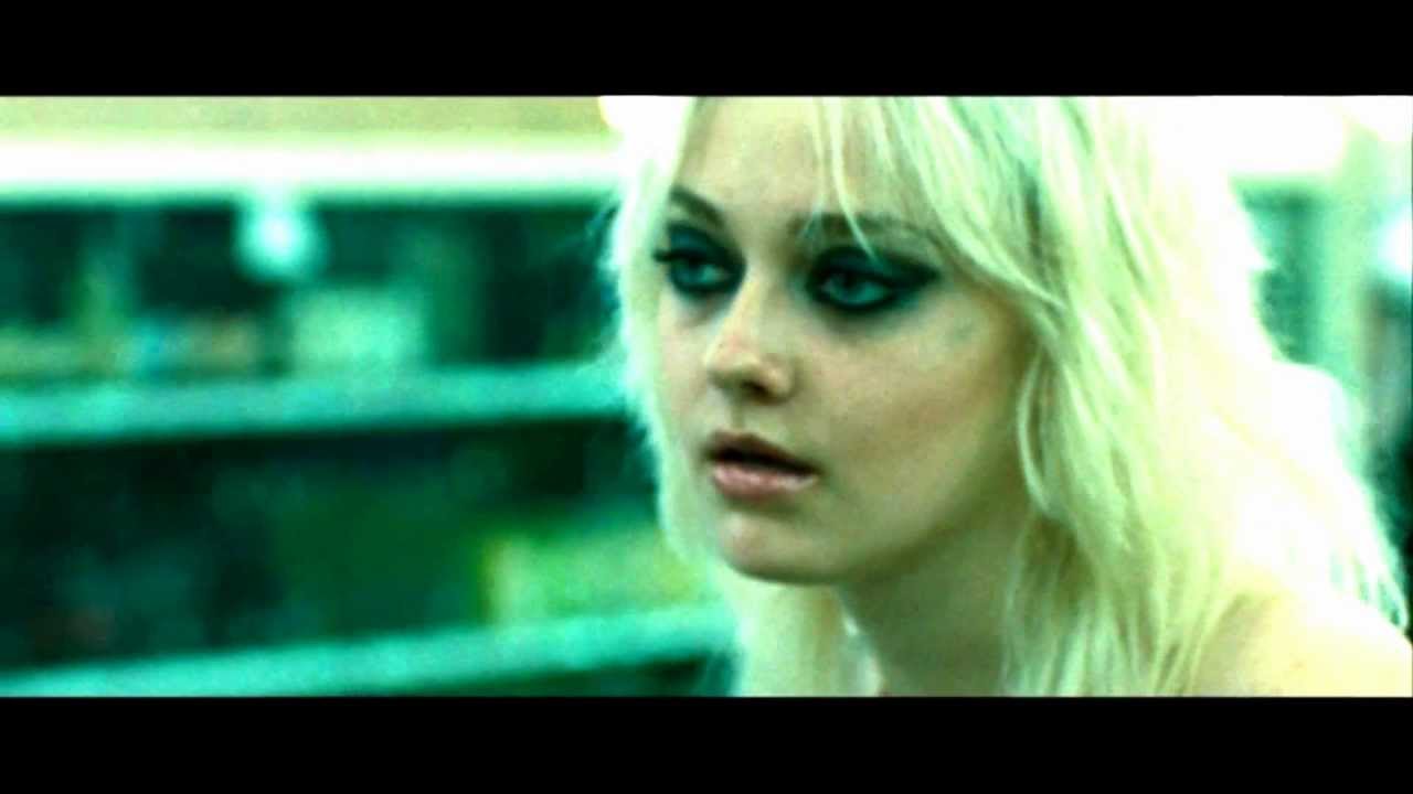 The Runaways - Cherry Bomb - YouTube