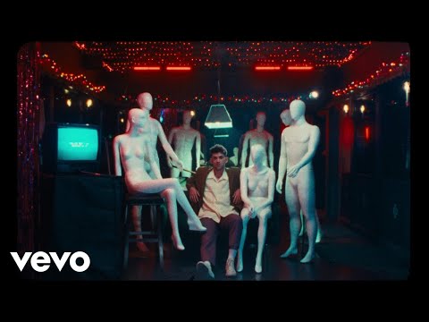 {Caught In The Middle} {Caught In The Middle} Best Songs
