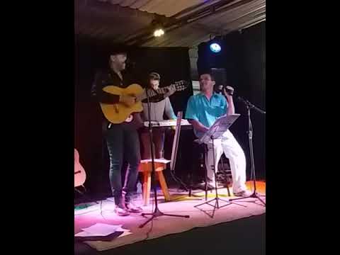 Violeiro WANDERLEY CHAGAS se apresentando em reataurante dançante  em RIB Preto 12/04/18
